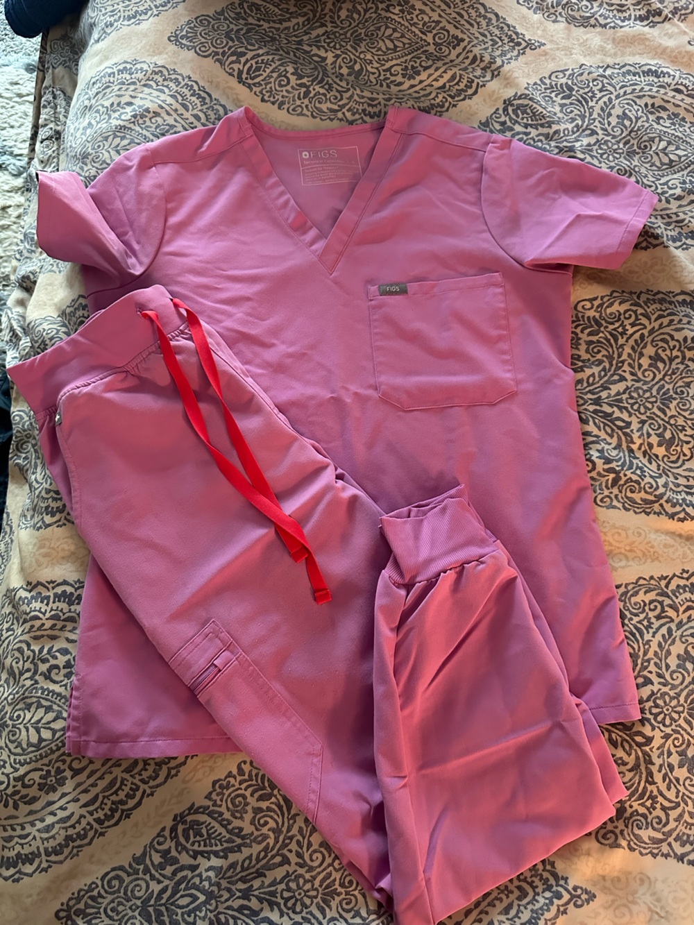 Figs Pink Scrub Set with Red Drawstring